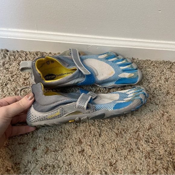 Vibram Fivefingers Blue Gray Bikila Mesh Running Shoes Womens Size 40 EU - Picture 2 of 6